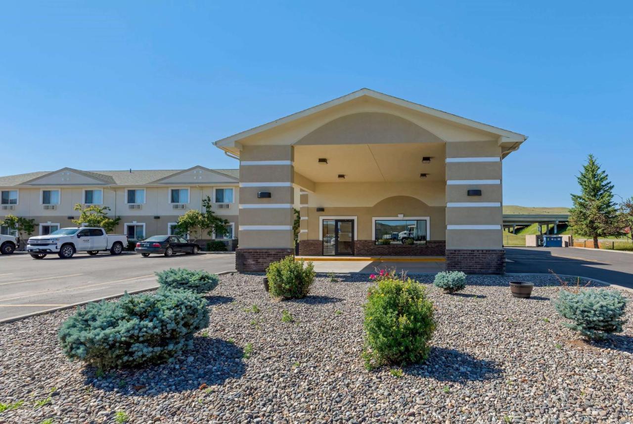 Super 8 By Wyndham Big Timber Motel Exterior foto
